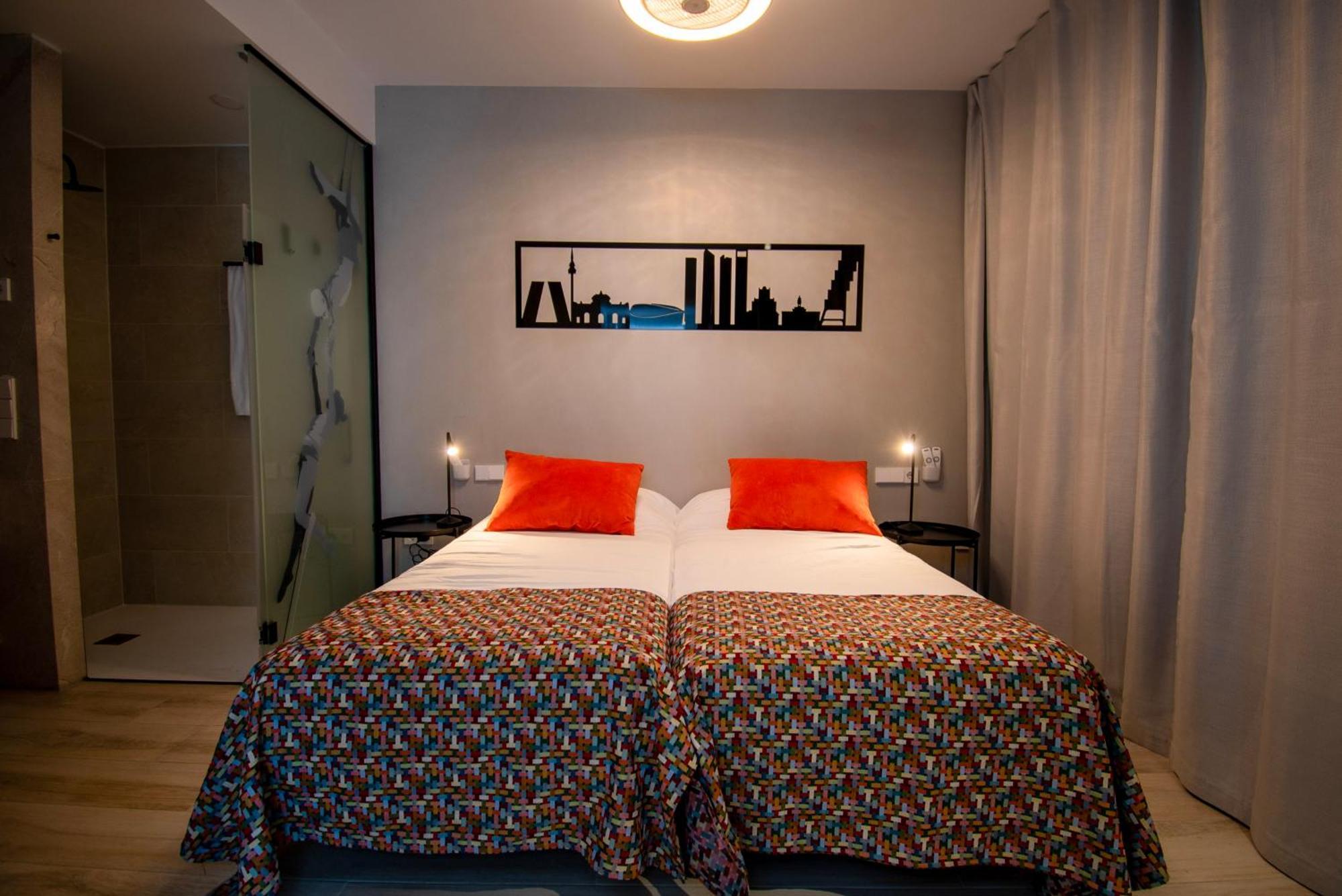 Ekilibrio Hotel & Apart-Suites มาดริด ภายนอก รูปภาพ